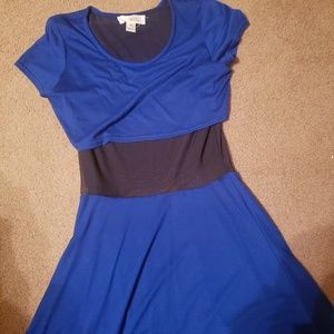 Black and blue short sleeve dress
